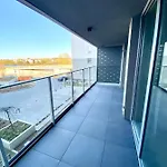 Riviera Modern Tower Apartment *